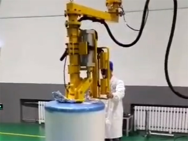 助力臂提升系統